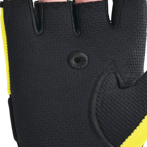 Gants de musculation en cuir PU imperméables et respirants de haute qualité, prix de gros, couleur et taille personnalisables pour la musculation - Product Image 5