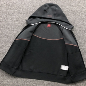 Ensembles de vêtements de sport pour hommes entièrement personnalisés en gros - Haute qualité, extensibles dans quatre directions, séchage rapide, légers, 100% polyester - Product Image 4