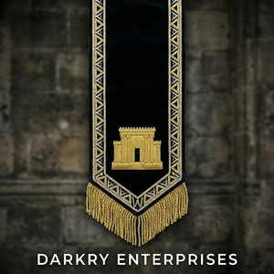 Écharpe maçonnique en velours noir brodée à la main avec fil d'or, ornée de franges dorées, pour cérémonies fraternelles et temples, personnalisable - Product Image 1