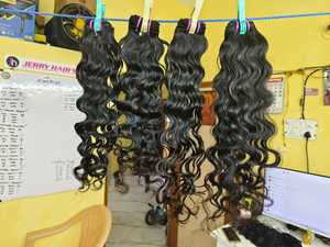 Cheveux humains 100% vierges indiens Remy, matière première, couleur noire naturelle, style ondulé, pour tressage et tissage, double trame, prêts pour permanente humide - Product Image 6