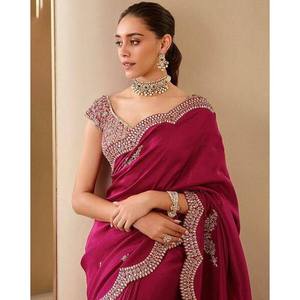 Sari de créateur rouge non cousu RV Creation pour les fêtes, avec des paillettes et des broderies en zari dori, robe de carrière - Product Image 3