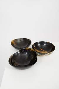 ชุดช้อนและชามทำจากเขาควายแกะสลักคุณภาพสูง พร้อมด้ามจับสั้น ชามขนาดกลาง งานศิลปะเลียนแบบโบราณ ของสะสม - Product Image 3