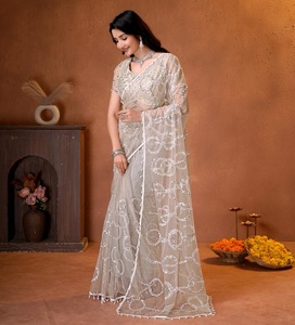 Sari indien traditionnel ethnique de créateur pour mariage, en tissu résille lourd, broderie et sequins, dernières créations modernes pour femmes - Product Image 1