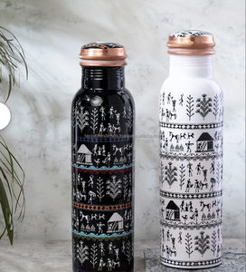 ขวดน้ำทองแดงแท้รักษ์โลกสำหรับการดื่มเพื่อสุขภาพทุกวัน ใช้ได้ทั้งกลางแจ้งและในออฟฟิศ รับทำโลโก้และบรรจุภัณฑ์ตามสั่งจากอินเดีย - Product Image 4