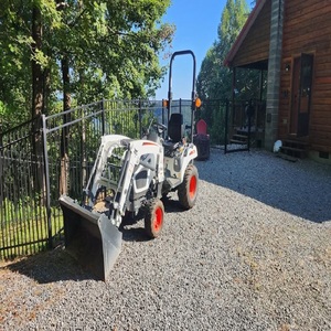 Achetez un tracteur Bobcat haute puissance 4x4, moteur 50 CV, boîte de vitesses, roues, pompe compacte, avec roulement avant gratuit pour usage agricole - Product Image 1