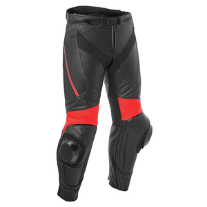 Pantalones de Motociclismo de Cuero Personalizados Unisex Negros y Rojos, Resistentes al Viento, para Invierno, con Rodilleras Protectoras - Product Image 2