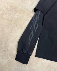 เสื้อยืดพิมพ์ลายแขนยาวสองชั้นประดับเพชรเทียมสไตล์ Y2K ทรงโอเวอร์ไซส์สำหรับผู้ชาย - Product Image 4