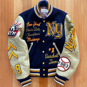 Chaqueta Varsity para Hombre, Color Azul Marino y Crema, Mangas de Cuero, Logotipo NY Bordado, Parche del Equipo de Béisbol 1983, Conjuntos Deportivos para Hombre - Product Image 1