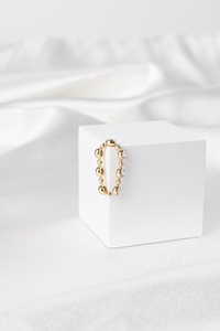 แหวนเพชรเลี้ยงในห้องปฏิบัติการ 1.8 กะรัต ทรงเบเซล ตัวเรือนทองคำแท้ 14K ดีไซน์เรียบหรู แหวนแต่งงานแบบเรียงซ้อนได้ งานออกแบบเครื่องประดับชั้นดี - Product Image 3