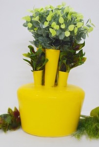 Hot <b>Unique</b> Design Yellow Powder Coating <b>Vase</b> Hot Selling Indian Antique Color Flower <b>Vase</b> Luxuries Style <b>Vase</b> for Luxuries Home - Product Image 5