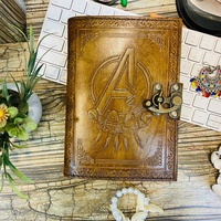 Carnet en cuir fait main 9x7 pouces, carnet de voyage vintage rétro exclusif, carnet de croquis gaufré, reliure agrafée, cadeau