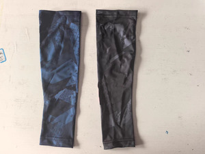 Manchons de bras tatoués tendance pour hommes et femmes avec protection solaire UV pour le basketball en extérieur et la protection solaire lors de la pratique du cyclisme - Product Image 1