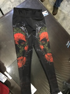 Leggings Deportivos Personalizados para Mujer, Leggings de Gimnasio de Alta Calidad con Cintura Elástica, Ecológicos y Antibacterianos - Product Image 1
