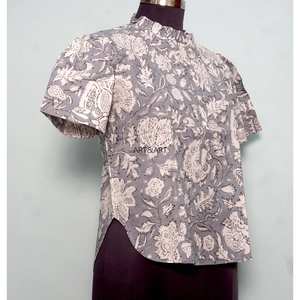 เสื้อท็อปส์ลำลองพิมพ์ลายดอกไม้สไตล์วินเทจสำหรับผู้หญิงทุกคน ใส่ได้ทั้งฤดูร้อนและฤดูหนาว ทรงสวย ใส่สบาย แขนสั้น ติดกระดุม ผ้าฝ้าย 100% - Product Image 4