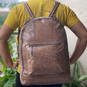 Haute qualité personnalisable usine grande capacité marron Vintage hommes et femmes pleine fleur en cuir de vache véritable sac à dos multi-poches - Product Image 4