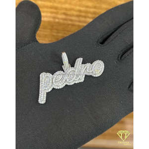 Colgante con Placa con Nombre Pedro, Hecho a Mano, en Plata de Ley 925 con Brillo de Moissanita VVS - Product Image 5