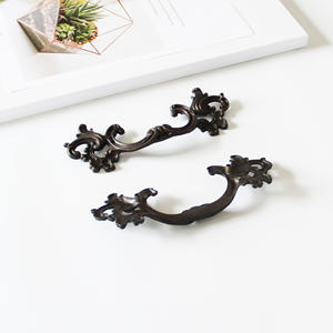 Poignée de meuble en alliage de zinc bronze antique, motif festonné, style européen vintage, pour tiroirs de cuisine et salle de bain - Product Image 1