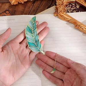 Marcapáginas de metal avanzado con diseño delgado y ligero para lectura diaria, diario, planificación y uso en oficina. - Product Image 2