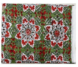 Tissu en coton pur imprimé à la main, doux, durable et léger, idéal pour les vêtements ethniques, les robes Kurti et les textiles de maison - Product Image 5