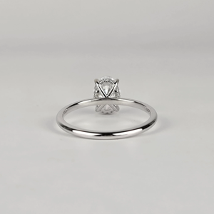 Anillo de compromiso y boda con diamante cultivado en laboratorio de 2.3 CT, chapado en oro de 18k, corte ovalado, ideal para regalo. - Product Image 3