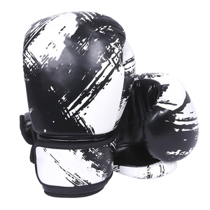Gants de boxe en cuir synthétique de haute qualité avec sangle de poignet sécurisée pour l'entraînement des jeunes et des adultes et les séances d'entraînement quotidiennes - Product Image 5