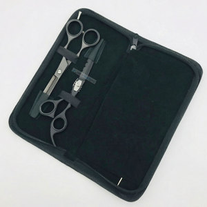 Tijeras de Barbero Profesionales Negras Mate Más Vendidas, Peine de Afeitar de Acero Inoxidable Sostenible con Etiqueta Privada Personalizada para Uso Estético - Product Image 4