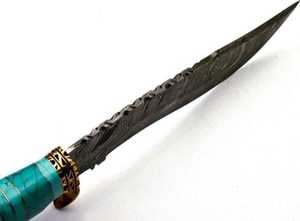 Cuchillo de Caza de Hoja Fija 2026 LEGACY BLADES de Acero de Damasco Premium, Hoja Serrada con Punta Caída, Mango Turquesa con Detalles Dorados, OEM ODM - Product Image 4