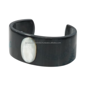 Pulsera de Hueso Artesanal Ecológica, Brazalete Abierto, Joyería Étnica Tribal de Moda para Mujer, Colección - Product Image 3