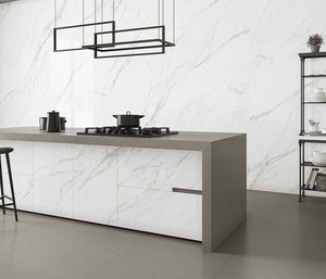 Losas de Porcelana Pulida Carrara Blanco, Superficies Elegantes con Efecto Mármol para Interiores de Lujo - Product Image 3