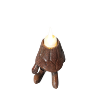 Ces porte-bougies sont soigneusement sculptés en forme de tortue, offrant une stabilité et des finitions naturelles telles que le vert, le brun rougeâtre et le bronze.