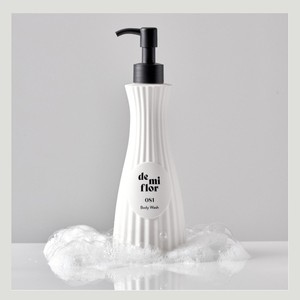 Gel douche parfumé Demiflo Korean 081 Flerage 250g Fabriqué en Corée Ingrédients liquides parfumés - Product Image 3