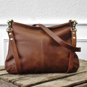 กระเป๋าโท้ทหนังแท้สไตล์วินเทจสำหรับทุกเพศ พร้อมซิปสีพื้นทำมือ  จุของได้เยอะ สะพายไหล่ รุ่น LTB-0266 - Product Image 1