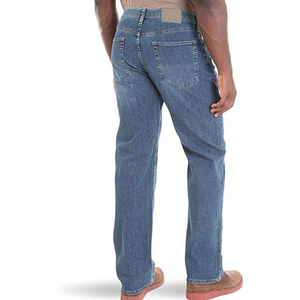 Pantalones Vaqueros Rectos Transpirables para Hombre - Pantalones de Mezclilla Ligeros y Flexibles Diseñados para Comodidad Durante Todo el Día y un Ajuste Clásico - Product Image 3