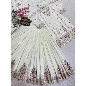 Conjunto de Traje de Diseñadora para Mujer con Bordado y Trabajo de Secuencia de Codificación - Product Image 1