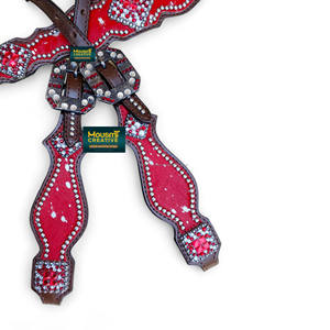 Conjunto de cuello de pecho y cabeza de cuero metálico rojo: tachuela occidental de piel de vaca argentina - Product Image 6