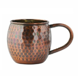 Collection de mugs Moscow Mule en cuivre martelé rustique, style antique, pour restaurants et bars - Product Image 1