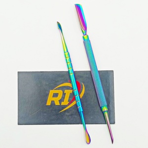Pousse-cuticules double face en acier inoxydable multicolore durable, outil de manucure et pédicure, logo personnalisé pour les soins des ongles, OEM - Product Image 6
