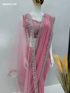 Magnifique ensemble de sari et chemisier en faux georgette de créateur, orné de sequins chinois et de perles brodées à la main, avec dupatta – Fournisseur d'Inde - Product Image 5