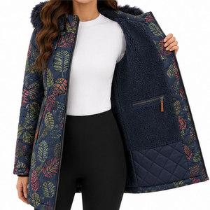 Chaqueta Impermeable con Capucha Premium para Mujer, Estilo Parka Corta, Aislamiento Térmico Grueso y Protección Contra el Viento - Product Image 6