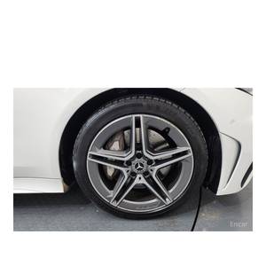 Mercedes-Benz CLS300d 4MATIC Clase CLS 2023 con Tracción en las Cuatro Ruedas, Caja de Cambios Automática, Volante a la Izquierda, Combustible Diésel, Cámara Trasera - Product Image 5