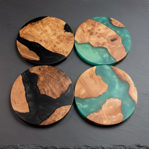 Sous-verres personnalisés en résine et bois de thuya – Sous-verres en époxy vert et noir pour mariage, bar à domicile et décoration de table de cuisine - Product Image 2