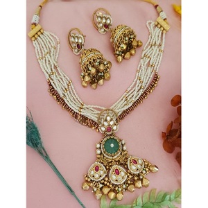 Ensemble collier et boucles d'oreilles en or plaqué de haute qualité avec pierres en moissanite et perles, bijoux de créateur pour femmes, pour les mariages - Product Image 2
