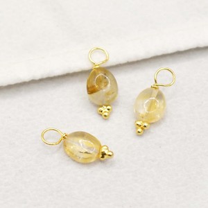 Pendentif en citrine, petit morceau de pierre précieuse, charme fait main, collier plaqué or à trois pierres, bijou cadeau pour femme - Product Image 1