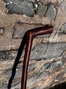 Bastón de Madera Hecho a Mano, Simple y Resistente, Fabricado con Madera Natural, Ofrece Soporte Confiable, Ligero, Cómodo y Ecológico - Product Image 4