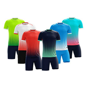 Tenue de football personnalisée, ensemble de maillots de football pour équipes, kits de football pour équipes, uniforme de football pour hommes - Product Image 1