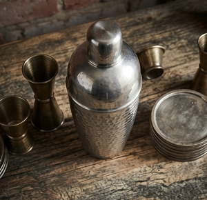 Shaker à cocktails en argent vieilli, design artisanal, ensemble d'outils de bar pour la maison et les fêtes - Product Image 5