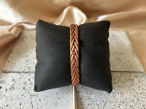 Bracelet tressé en cuivre, bijoux en métal faits à la main pour hommes et femmes, Design exquis de luxe - Product Image 1