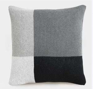 หมอนอิงปักลายผ้าไหมไมโครไฟเบอร์ถักแบบกำหนดเอง ทนไฟ เป็นมิตรกับสิ่งแวดล้อม รูปทรงสี่เหลี่ยม สำหรับตกแต่ง - Product Image 1