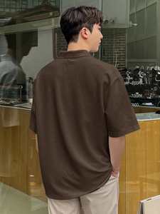 Polo à manches courtes texturé pour homme avec poche, vêtements d'automne - Product Image 3