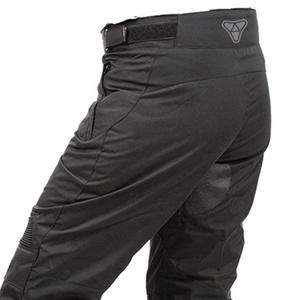 Pantalon de moto en textile pour une utilisation en touring, doté d'une construction durable et d'une protection CE niveau 1. - Product Image 5